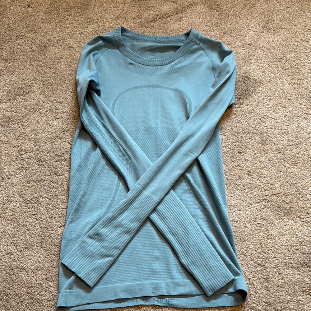 Women's Blue Long Sleeve Top